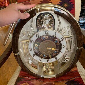 EXTREMELY RARE Seiko Melodies In Motion Moving Clock